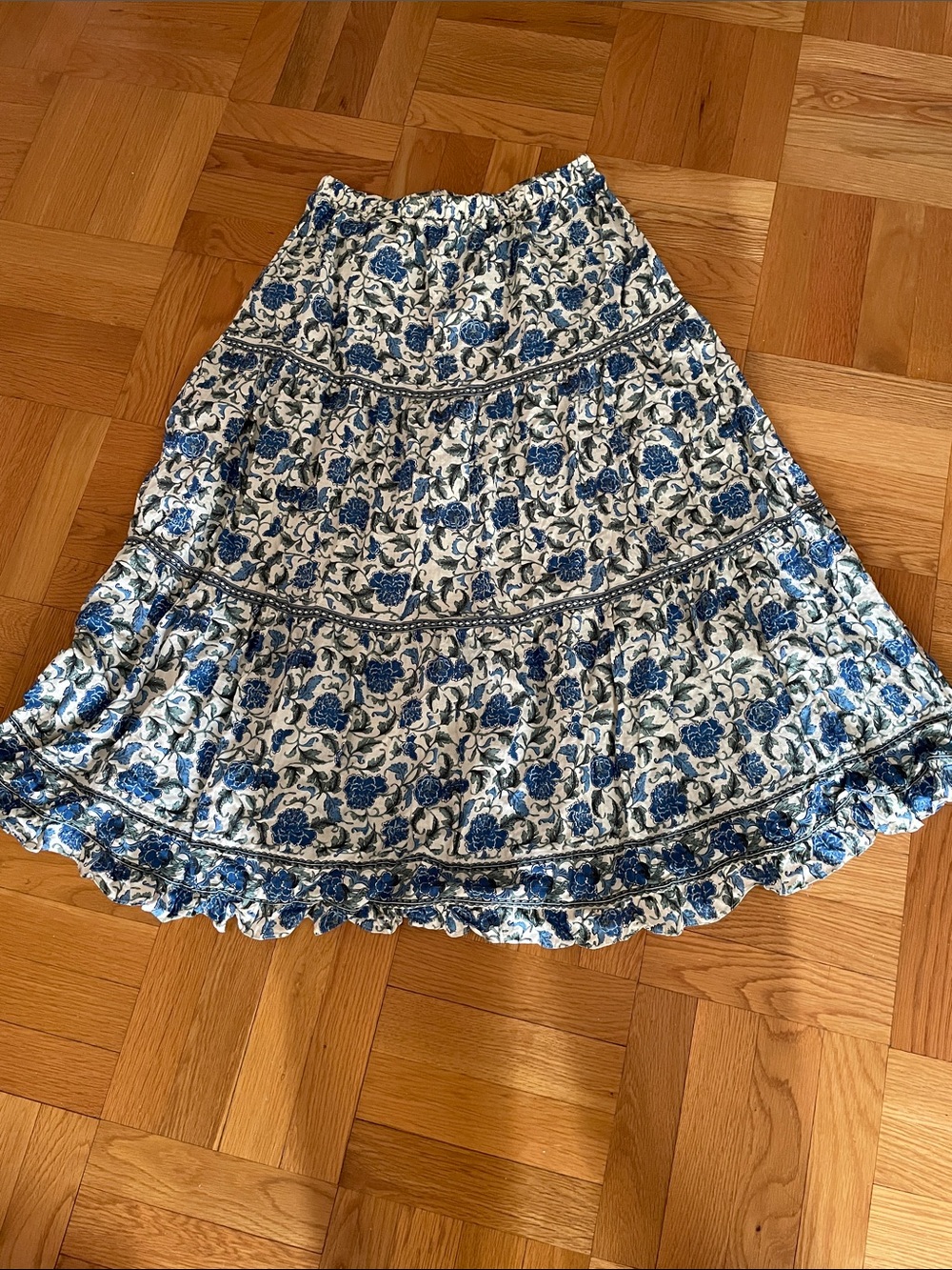 Max Studio London Floral Smocked Tiered Maxi Skirt Size Medium NEW no Tag